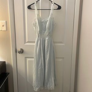 Pale blue *true* vintage night dress